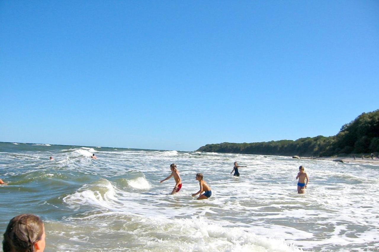 Strandnah Mit Balkon, Gratis Nutzung Vom Ahoi Erlebnisbad Und Sauna In Sellin - Strandhaus Moenchgut Fewo21 ロープベ エクステリア 写真