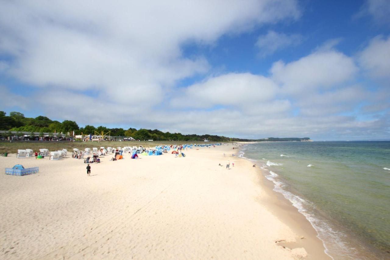 Strandnah Mit Balkon, Gratis Nutzung Vom Ahoi Erlebnisbad Und Sauna In Sellin - Strandhaus Moenchgut Fewo21 ロープベ エクステリア 写真